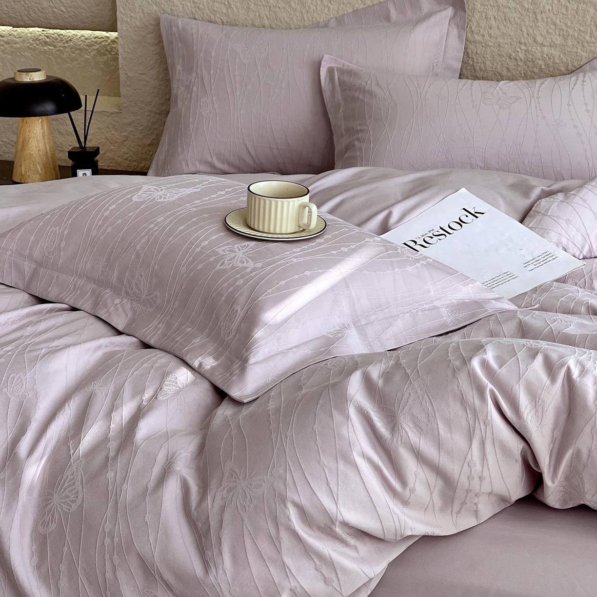 91家纺网 家纺一手货源 找家纺 帅露家纺 2026新款A类全棉纯棉亮面浮雕提花四件套 蝶梦-淡雅紫