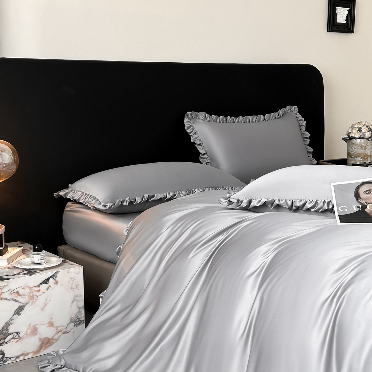 91家纺网 家纺一手货源 找家纺 乐卧家居 2026新款哑光仿真丝高级感卧室时尚四件套-比弗利系列 比弗利-高级灰