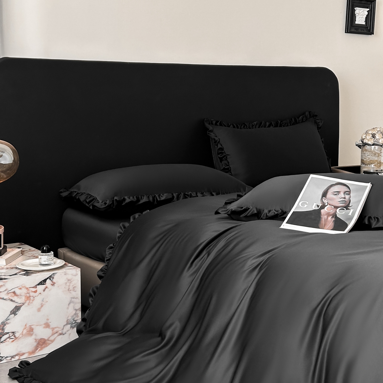 91家纺网 家纺一手货源 找家纺 乐卧家居 2026新款哑光仿真丝高级感卧室时尚四件套-比弗利系列 比弗利-荣耀黑
