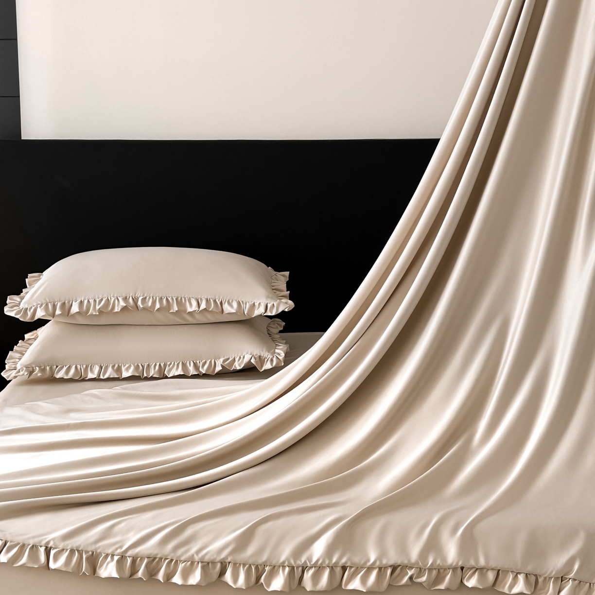 91家纺网 家纺一手货源 找家纺 乐卧家居 2026新款哑光仿真丝高级感卧室时尚四件套-比弗利系列 比弗利-香槟金