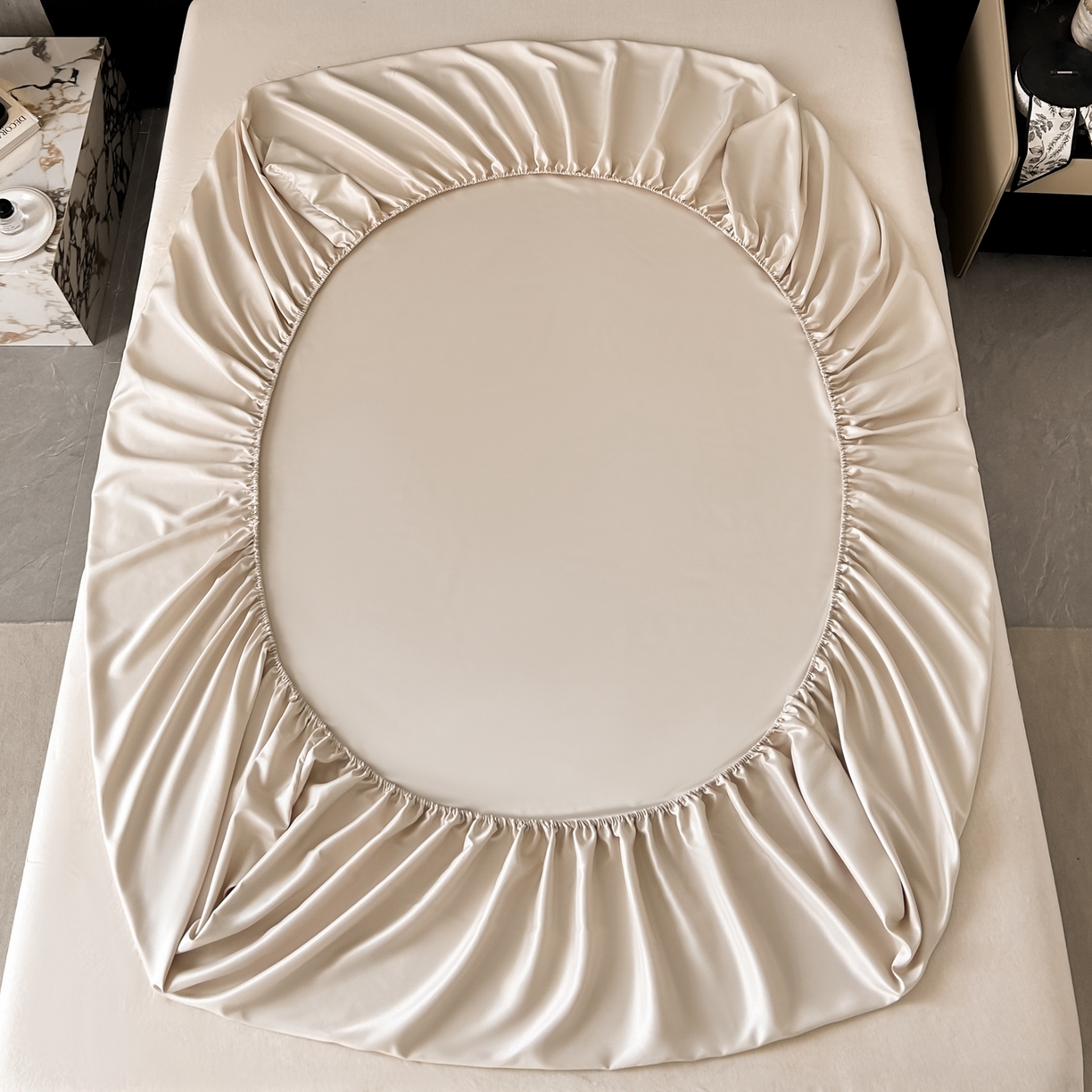 91家纺网 家纺一手货源 找家纺 乐卧家居 2026新款哑光仿真丝高级感卧室时尚四件套-比弗利系列 比弗利-香槟金