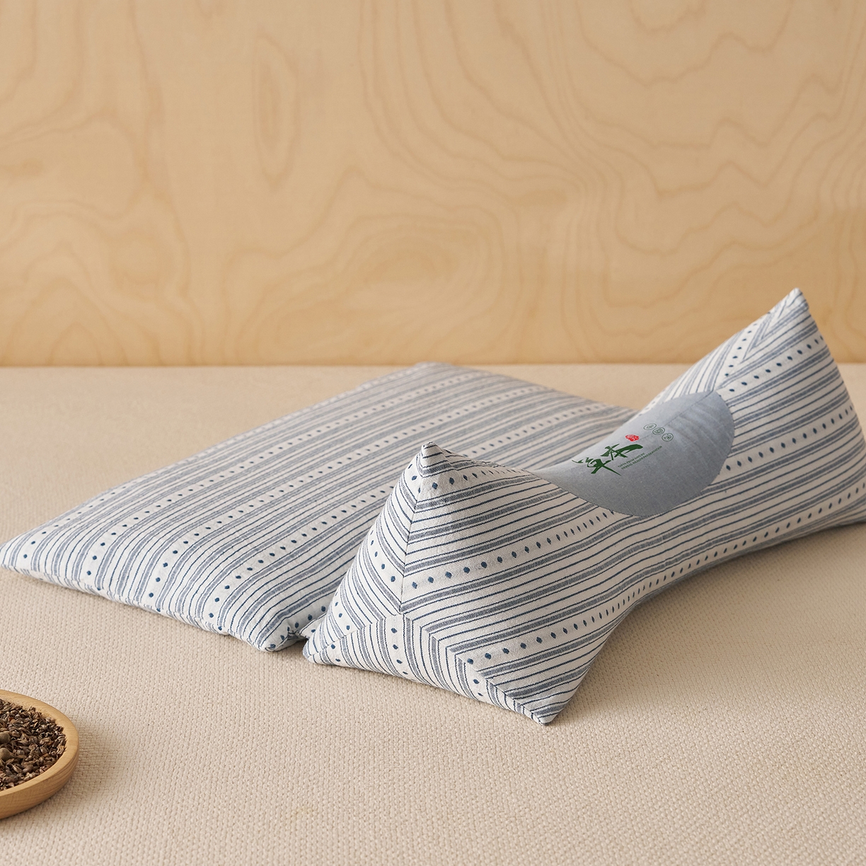 91家纺网 家纺一手货源 找家纺 （总）乐可 2026新款彩条牵引组合枕荞麦枕香丸枕枕头枕芯