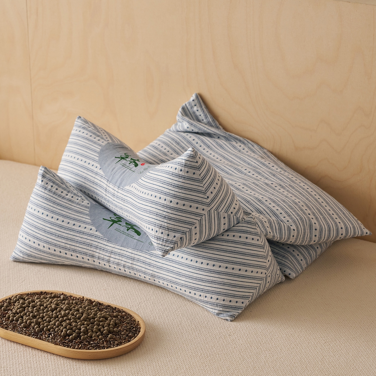 91家纺网 家纺一手货源 找家纺 （总）乐可 2026新款彩条牵引组合枕荞麦枕香丸枕枕头枕芯