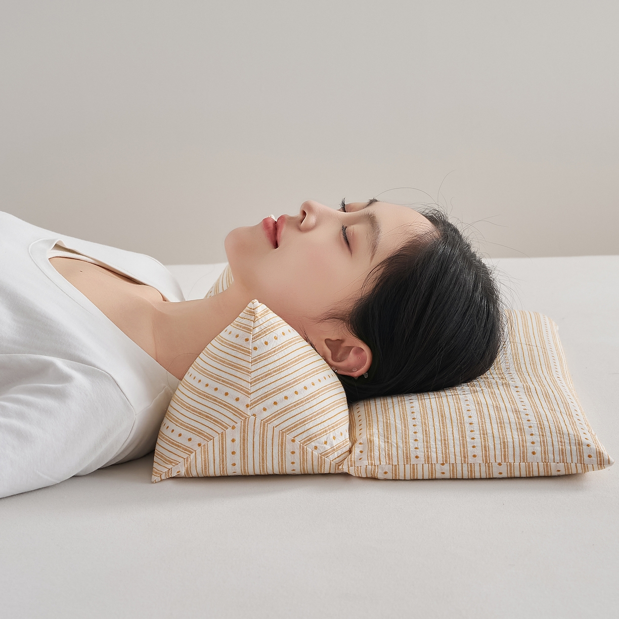 91家纺网 家纺一手货源 找家纺 乐可 2026新款彩条牵引组合枕荞麦枕香丸枕枕头枕芯 彩条牵引组合枕-香丸款-黄