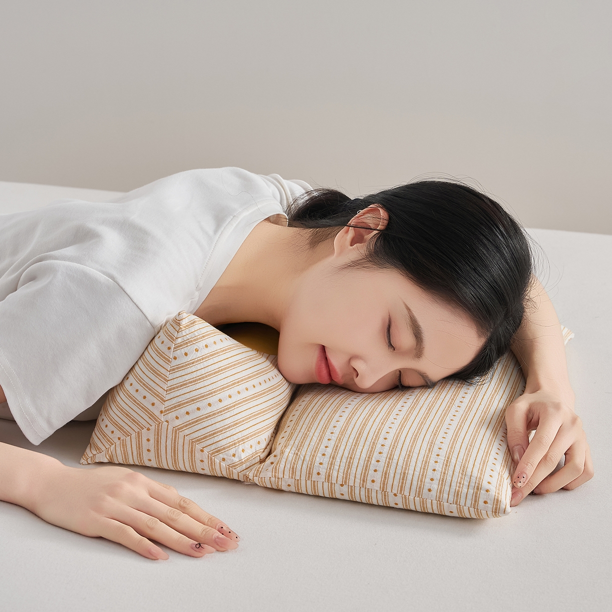 91家纺网 家纺一手货源 找家纺 乐可 2026新款彩条牵引组合枕荞麦枕香丸枕枕头枕芯 彩条牵引组合枕-荞麦款-黄