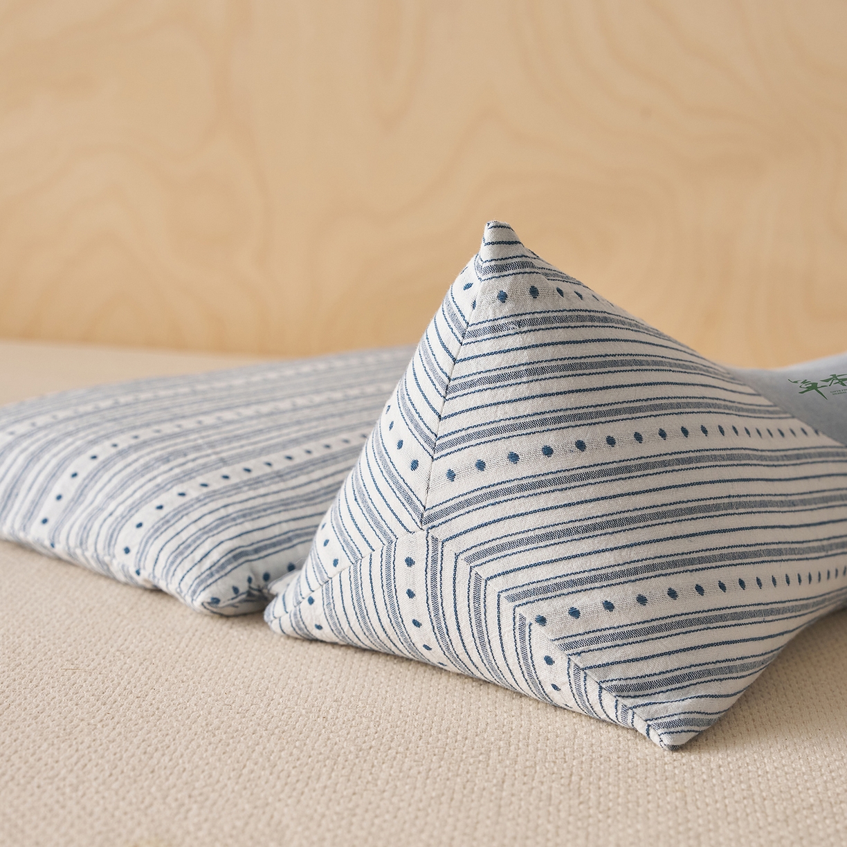 91家纺网 家纺一手货源 找家纺 乐可 2026新款彩条牵引组合枕荞麦枕香丸枕枕头枕芯 彩条牵引组合枕-荞麦款-蓝