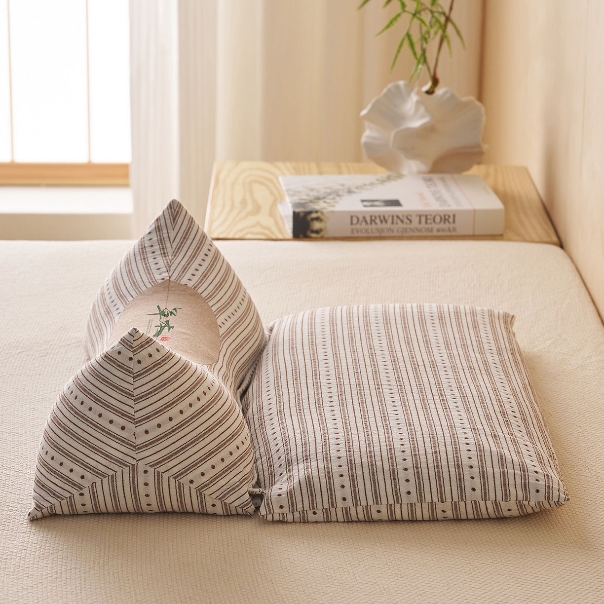 91家纺网 家纺一手货源 找家纺 乐可 2026新款彩条牵引组合枕荞麦枕香丸枕枕头枕芯 彩条牵引组合枕-香丸款-棕