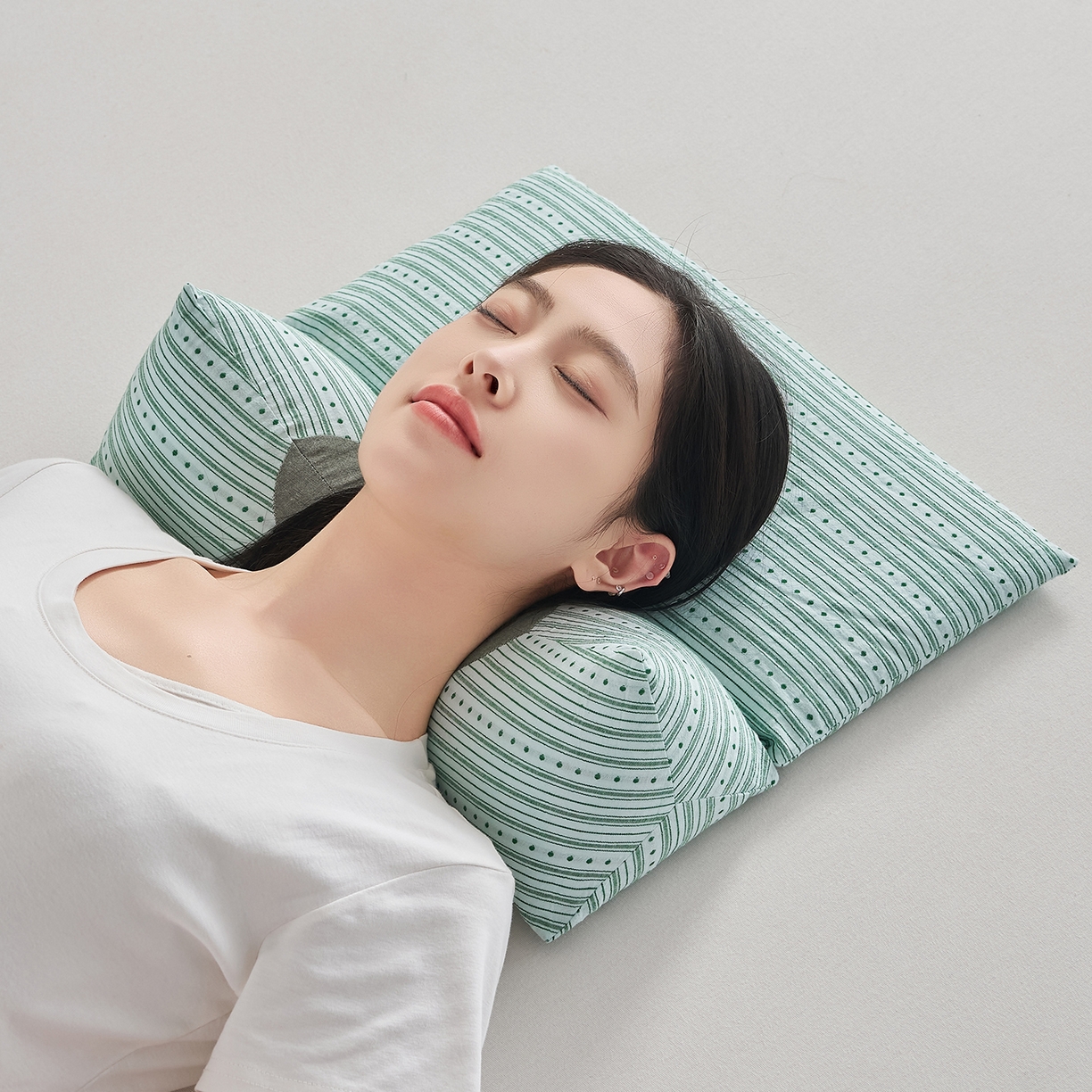 91家纺网 家纺一手货源 找家纺 乐可 2026新款彩条牵引组合枕荞麦枕香丸枕枕头枕芯 彩条牵引组合枕-荞麦款-绿