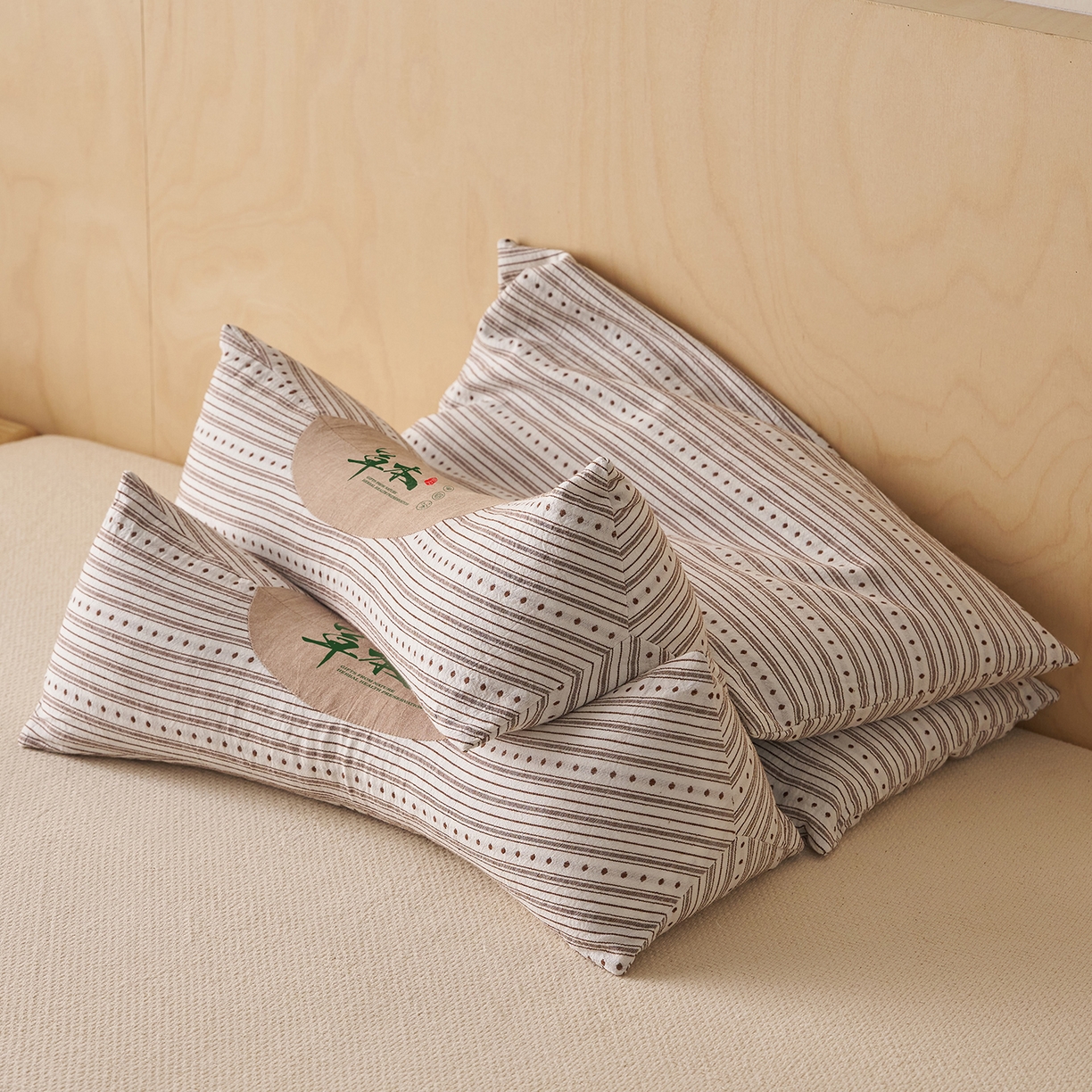 91家纺网 家纺一手货源 找家纺 乐可 2026新款彩条牵引组合枕荞麦枕香丸枕枕头枕芯 彩条牵引组合枕-荞麦款-棕