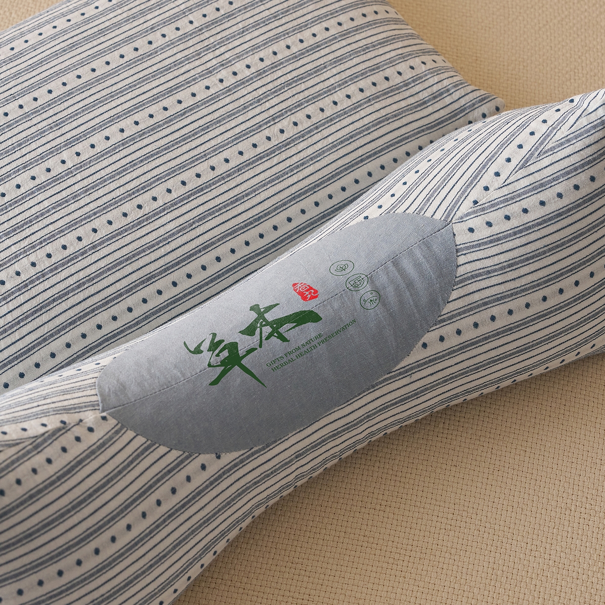 91家纺网 家纺一手货源 找家纺 乐可 2026新款彩条牵引组合枕荞麦枕香丸枕枕头枕芯 彩条牵引组合枕-荞麦款-蓝