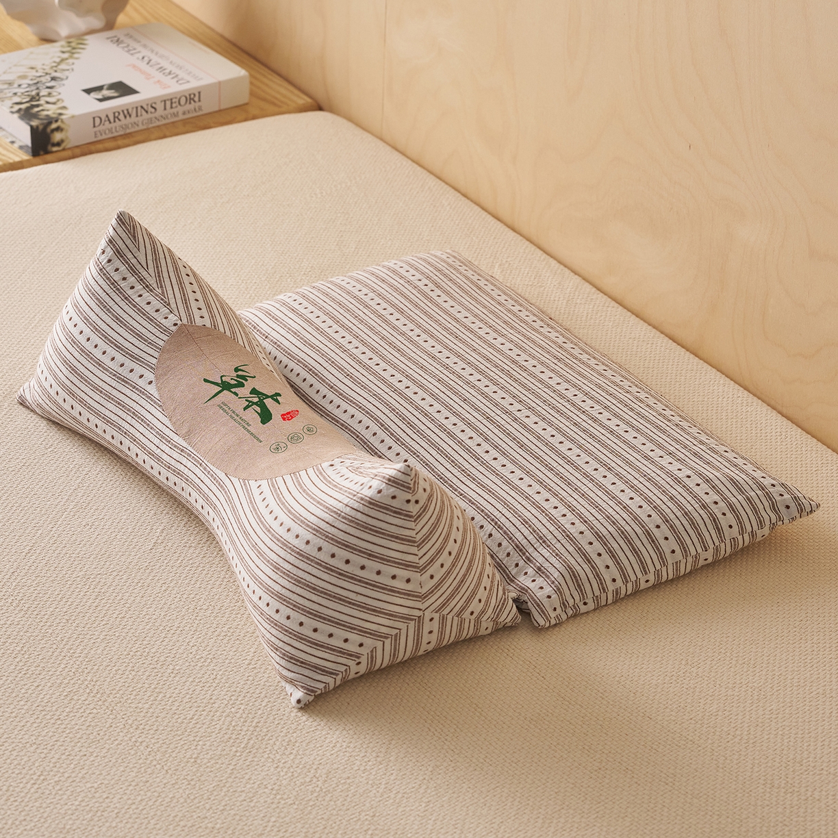 91家纺网 家纺一手货源 找家纺 乐可 2026新款彩条牵引组合枕荞麦枕香丸枕枕头枕芯 彩条牵引组合枕-荞麦款-棕