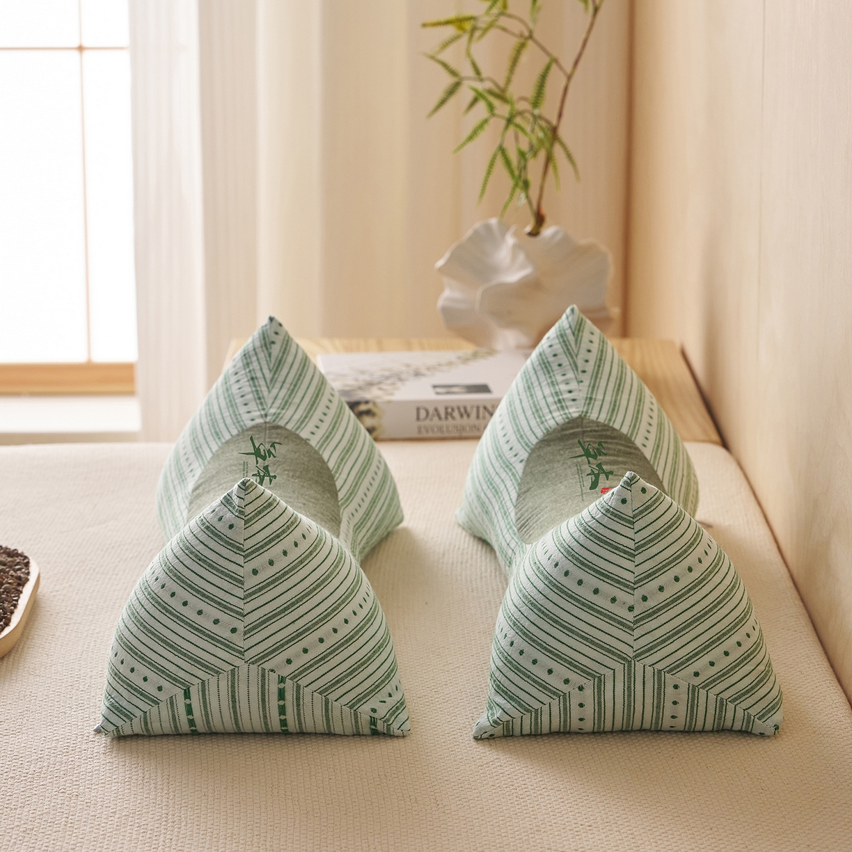 91家纺网 家纺一手货源 找家纺 乐可 2026新款彩条三角枕荞麦枕香丸枕枕头枕芯 彩条三角枕-香丸款-绿