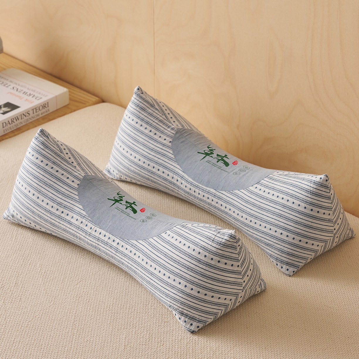 91家纺网 家纺一手货源 找家纺 乐可 2026新款彩条三角枕荞麦枕香丸枕枕头枕芯 彩条三角枕-香丸款-蓝