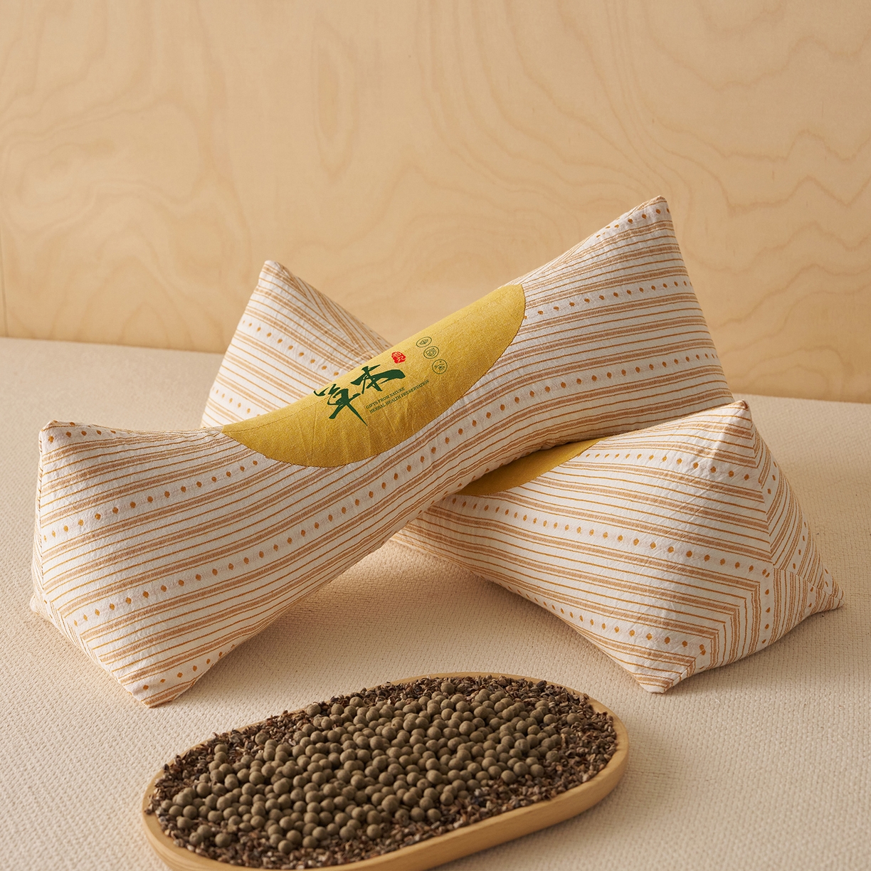 91家纺网 家纺一手货源 找家纺 乐可 2026新款彩条三角枕荞麦枕香丸枕枕头枕芯 彩条三角枕-荞麦款-黄