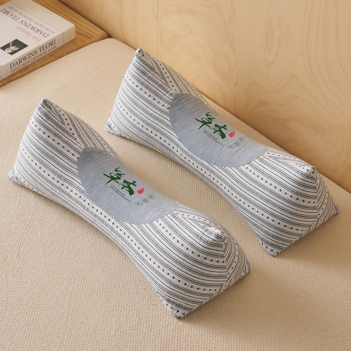 91家纺网 家纺一手货源 找家纺 乐可 2026新款彩条三角枕荞麦枕香丸枕枕头枕芯 彩条三角枕-香丸款-蓝