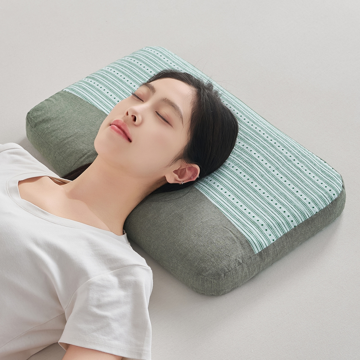 91家纺网 家纺一手货源 找家纺 （总）乐可 2026新款彩条双拼枕荞麦枕香丸枕枕头枕芯