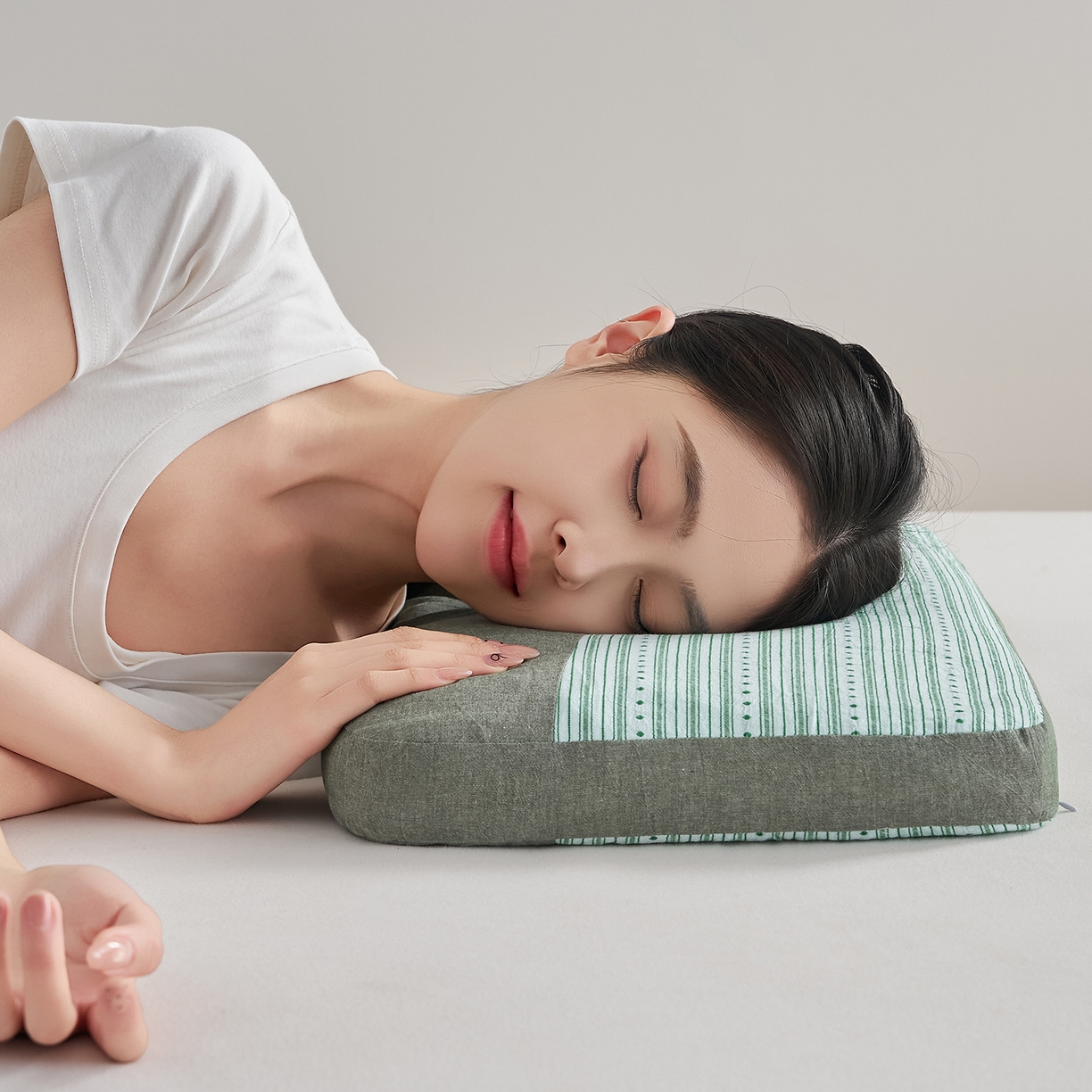 91家纺网 家纺一手货源 找家纺 乐可 2026新款彩条双拼枕荞麦枕香丸枕枕头枕芯 彩条双拼枕-荞麦款-绿