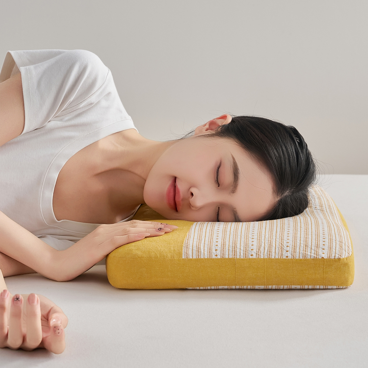 91家纺网 家纺一手货源 找家纺 乐可 2026新款彩条双拼枕荞麦枕香丸枕枕头枕芯 彩条双拼枕-荞麦款-黄