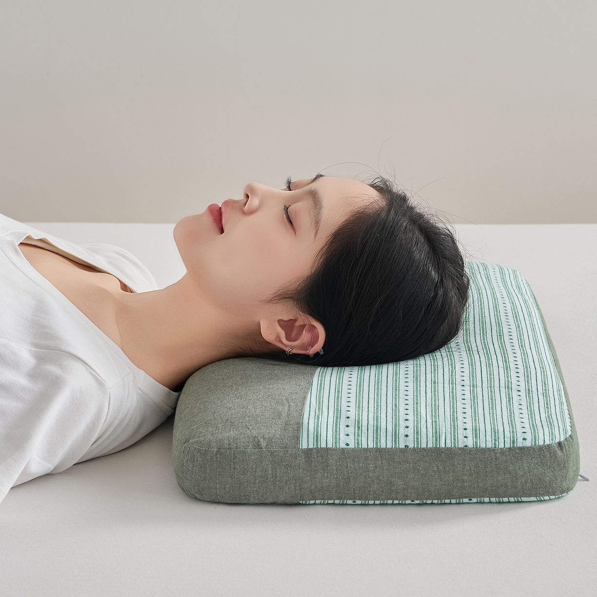 91家纺网 家纺一手货源 找家纺 乐可 2026新款彩条双拼枕荞麦枕香丸枕枕头枕芯 彩条双拼枕-荞麦款-绿