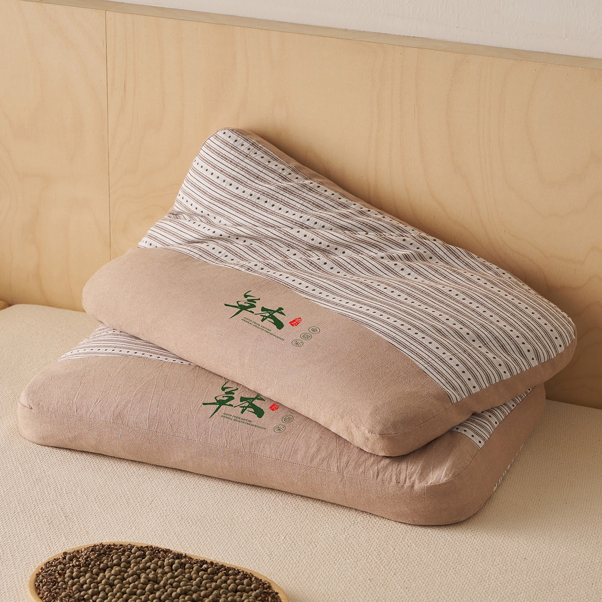 91家纺网 家纺一手货源 找家纺 乐可 2026新款彩条双拼枕荞麦枕香丸枕枕头枕芯 彩条双拼枕-香丸款-棕