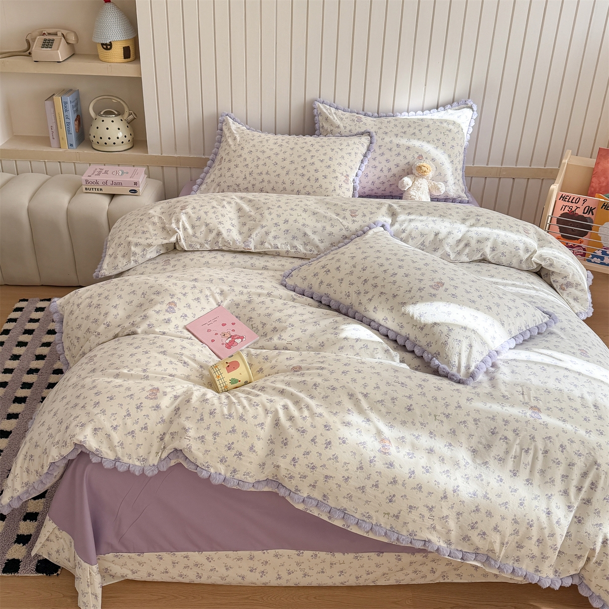 91家纺网 家纺一手货源 找家纺 吾欢心 2026春夏新款古法水洗仿棉毛球花边款四件套 丛林小兔