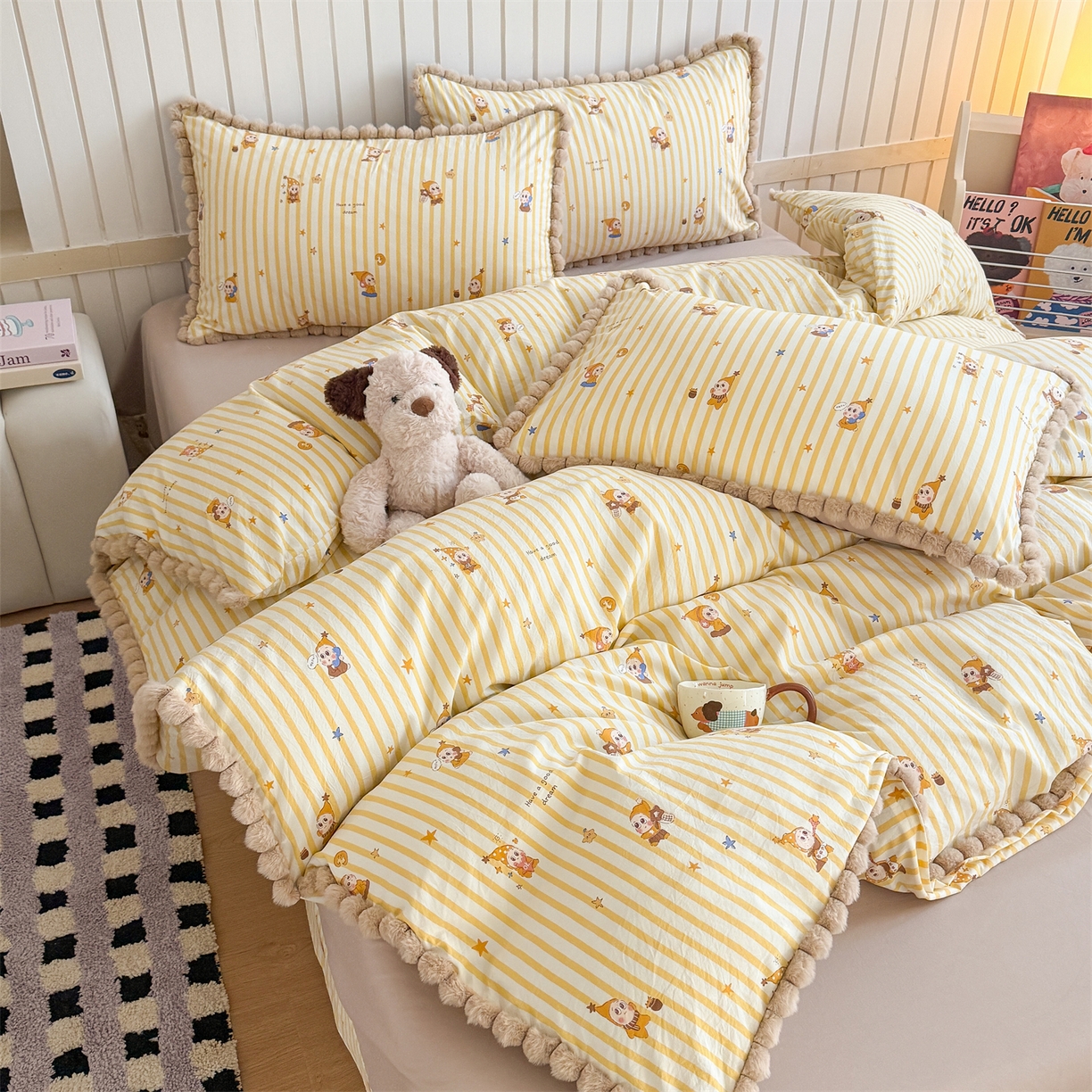 91家纺网 家纺一手货源 找家纺 吾欢心 2026春夏新款古法水洗仿棉毛球花边款四件套 萌星人