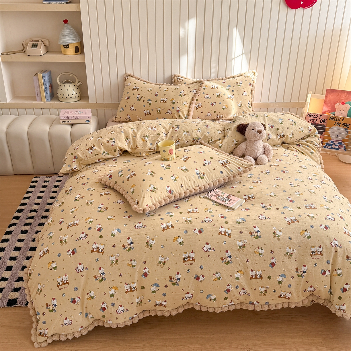 91家纺网 家纺一手货源 找家纺 吾欢心 2026春夏新款古法水洗仿棉毛球花边款四件套 猫猫乐园