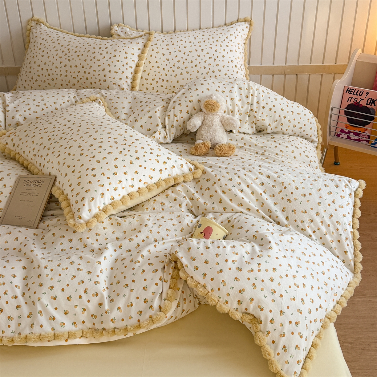 91家纺网 家纺一手货源 找家纺 吾欢心 2026春夏新款古法水洗仿棉毛球花边款四件套 小橘子