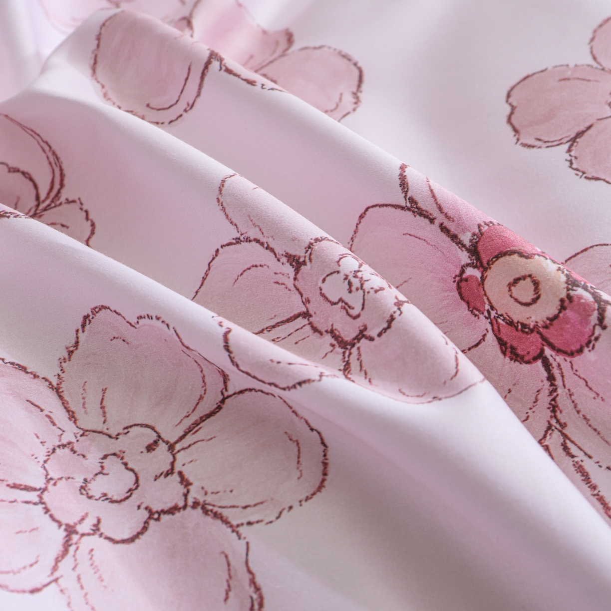 91家纺网 家纺一手货源 找家纺 洺兰家居 2025新款100支全棉新疆棉数码印花四件套长绒棉贴边床单床笠床上用品套件-专版（控价标准235加大255床笠245）春花烂漫-粉