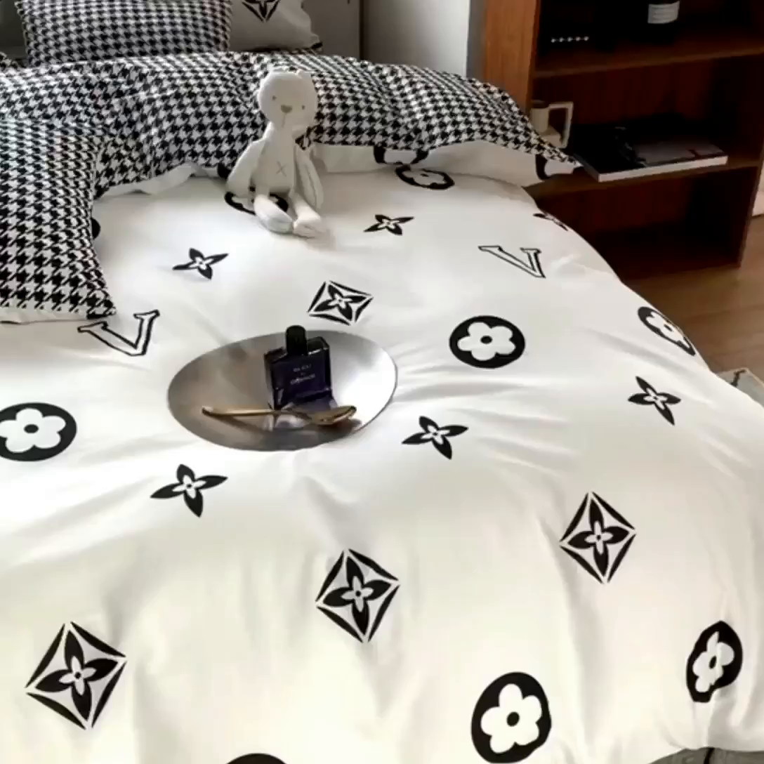 91家纺网 家纺一手货源 找家纺 朵希曼 2026新款全棉北欧黑白极简系列四件套 复古摩登