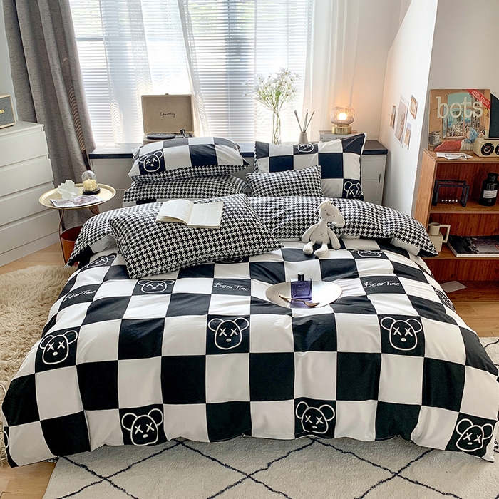 91家纺网 家纺一手货源 找家纺 朵希曼 2026新款全棉北欧黑白极简系列四件套 棋盘格小熊