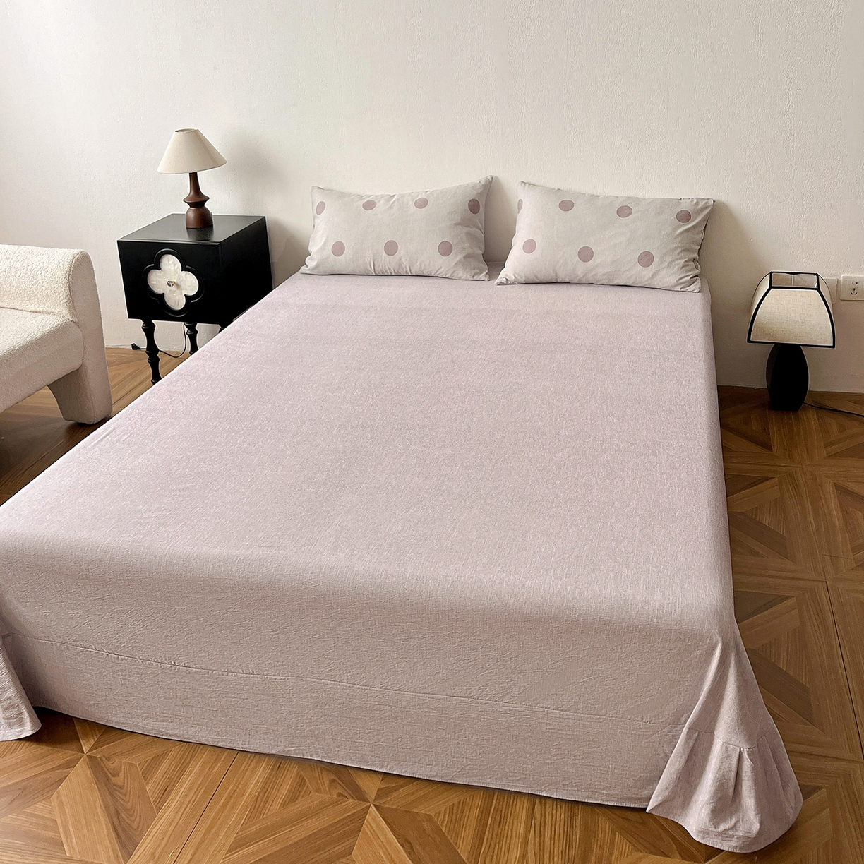 91家纺网 家纺一手货源 找家纺 仟网汇 2026新款高克重加厚色织提花系列四件套小布袋包装 波点