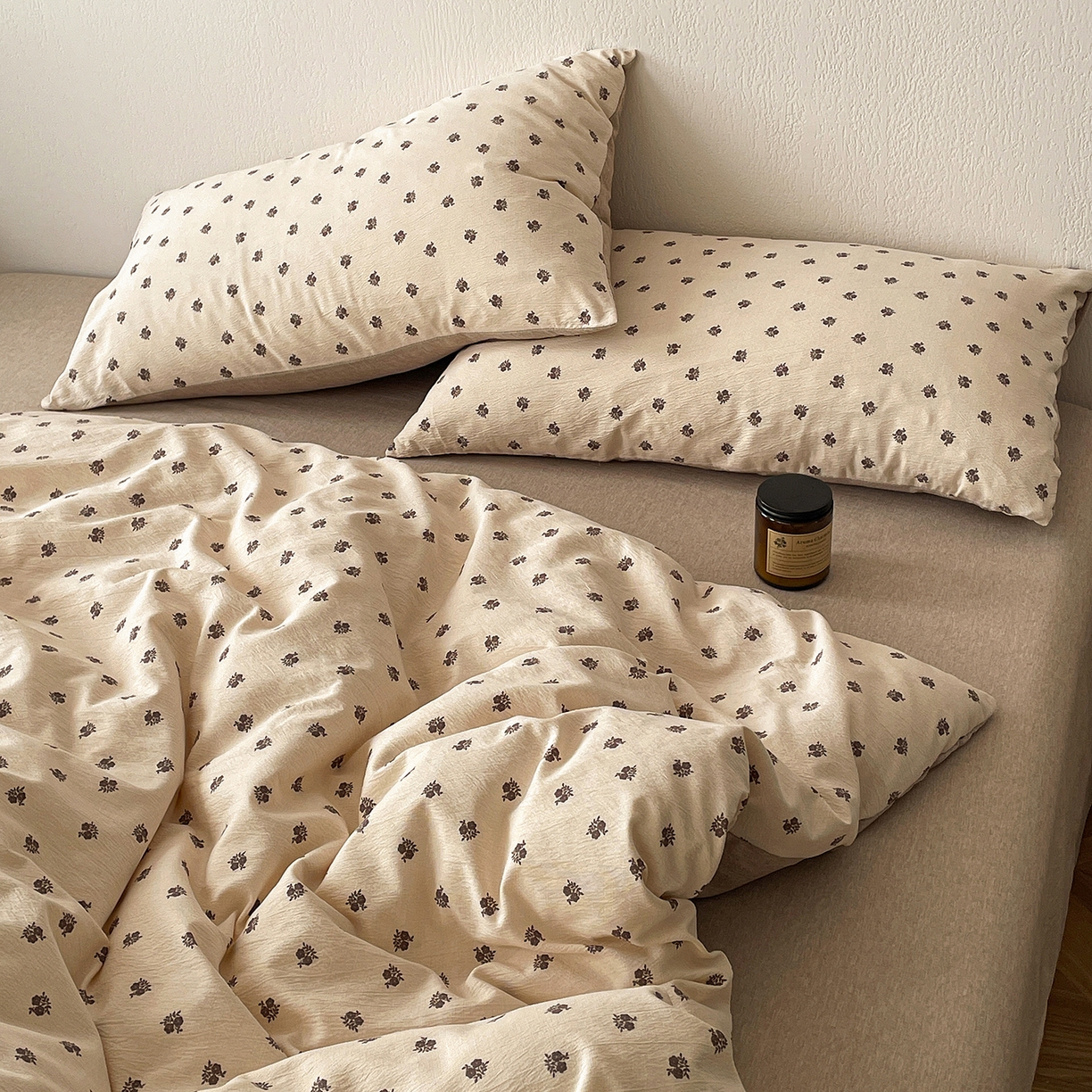 91家纺网 家纺一手货源 找家纺 仟网汇 2026新款高克重加厚色织提花系列四件套小布袋包装 复古小花