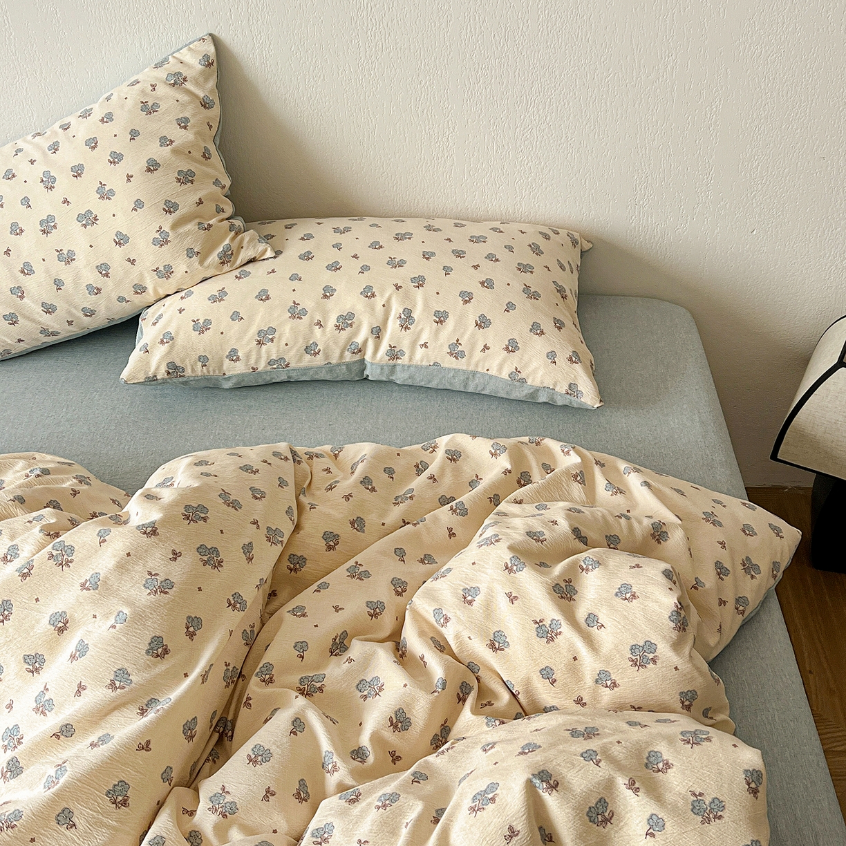 91家纺网 家纺一手货源 找家纺 仟网汇 2026新款高克重加厚色织提花系列四件套小布袋包装 铃兰