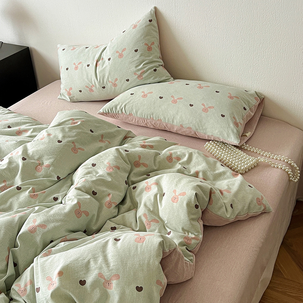 91家纺网 家纺一手货源 找家纺 仟网汇 2026新款高克重加厚色织提花系列四件套小布袋包装 萌萌兔