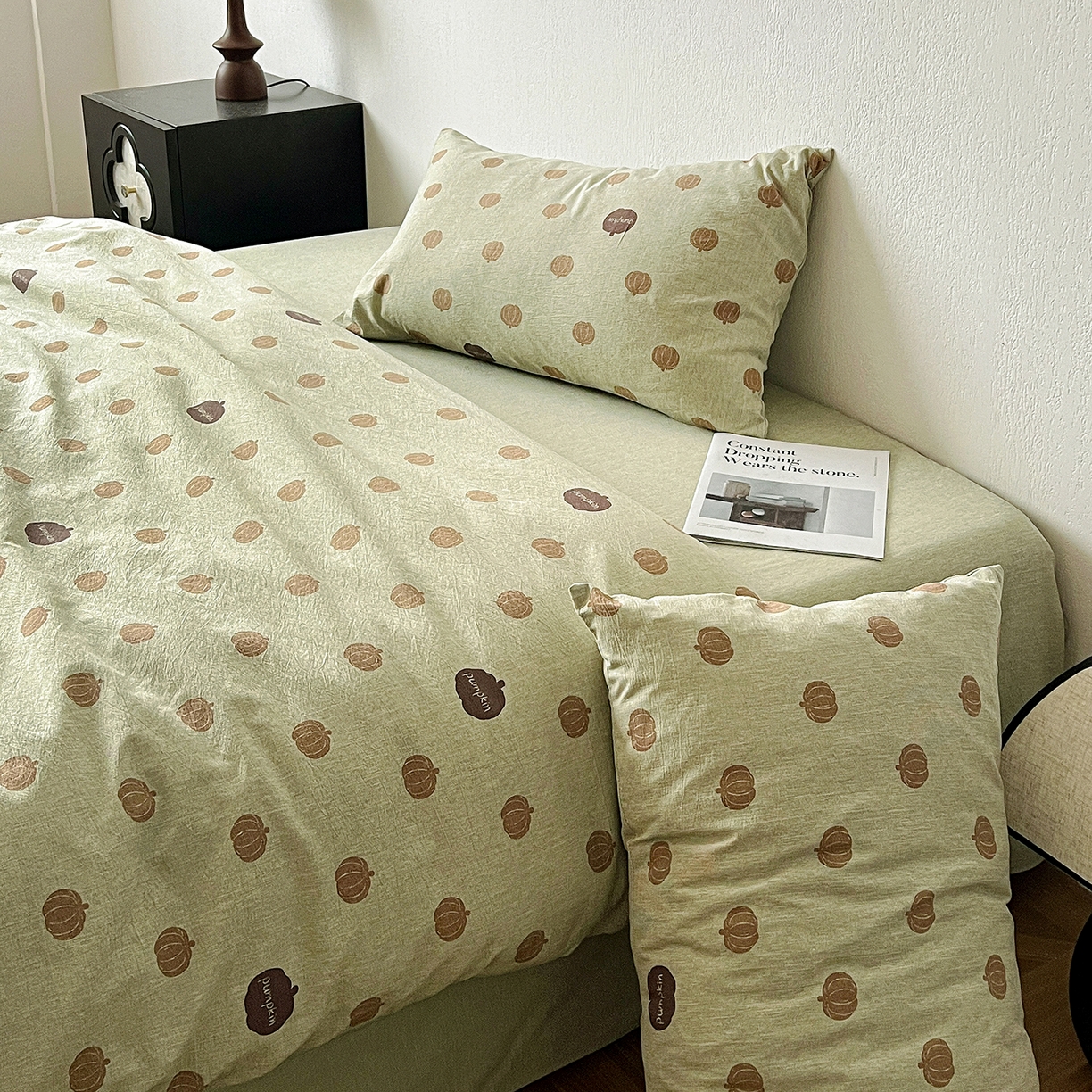 91家纺网 家纺一手货源 找家纺 仟网汇 2026新款高克重加厚色织提花系列四件套小布袋包装 暖栗南瓜