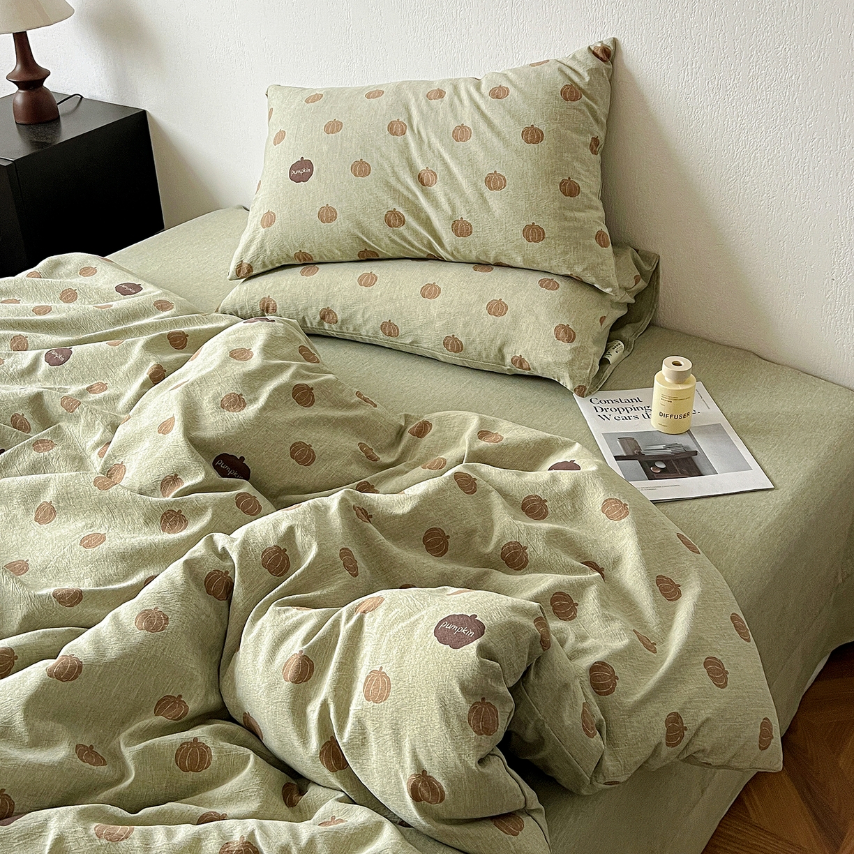 91家纺网 家纺一手货源 找家纺 仟网汇 2026新款高克重加厚色织提花系列四件套小布袋包装 暖栗南瓜