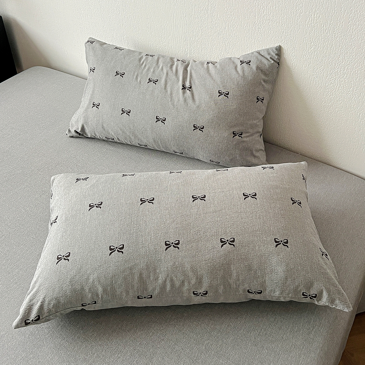 91家纺网 家纺一手货源 找家纺 仟网汇 2026新款高克重加厚色织提花系列四件套小布袋包装 少女心