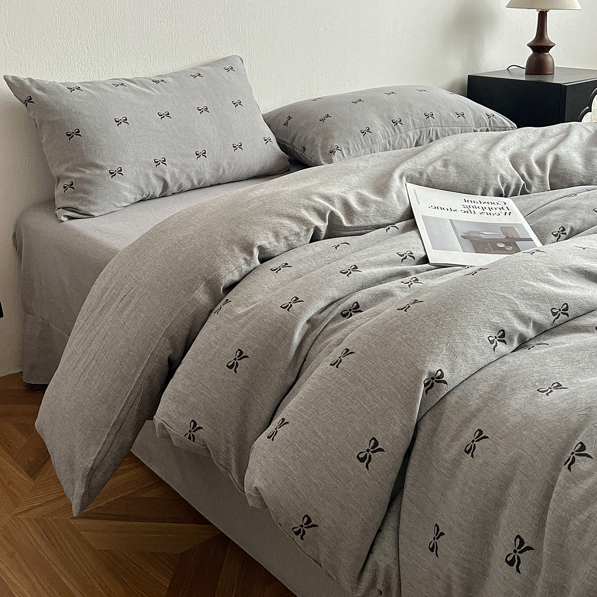 91家纺网 家纺一手货源 找家纺 仟网汇 2026新款高克重加厚色织提花系列四件套小布袋包装 少女心