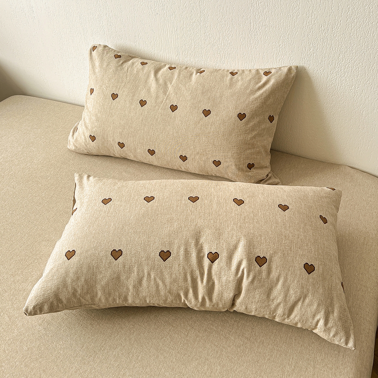 91家纺网 家纺一手货源 找家纺 仟网汇 2026新款高克重加厚色织提花系列四件套小布袋包装 甜心咖