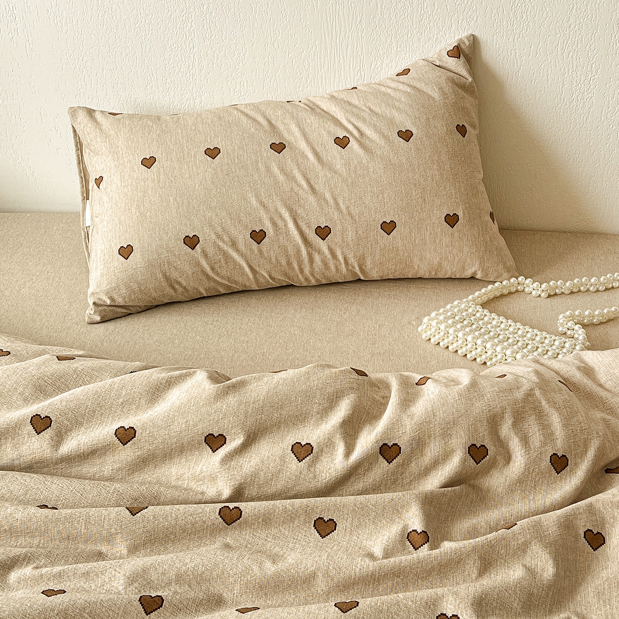 91家纺网 家纺一手货源 找家纺 仟网汇 2026新款高克重加厚色织提花系列四件套小布袋包装 甜心咖