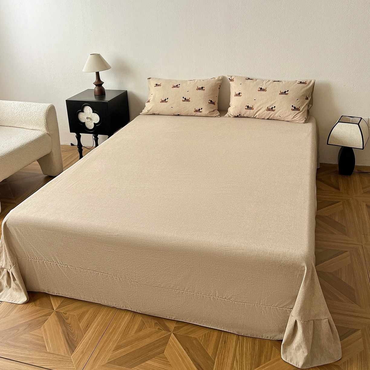 91家纺网 家纺一手货源 找家纺 仟网汇 2026新款高克重加厚色织提花系列四件套小布袋包装 樱桃狗