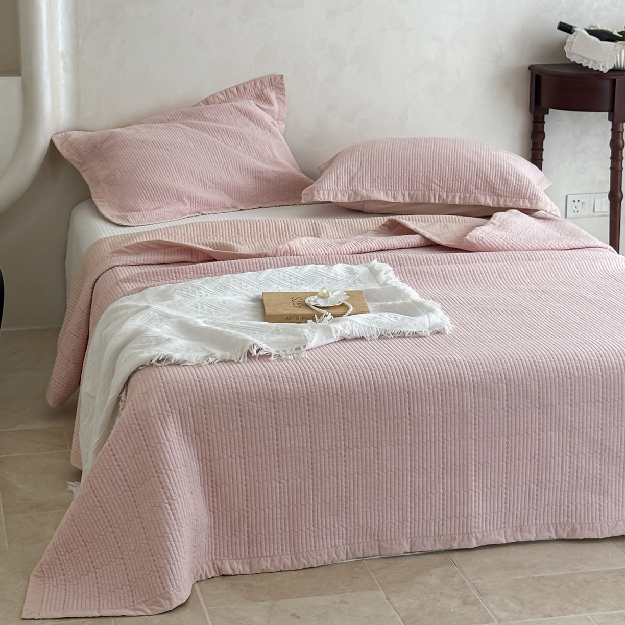 91家纺网 家纺一手货源 找家纺 床盖工厂店 2026新款双面全棉水洗棉花糖床盖三件套-米通格系列 米通格-玉色