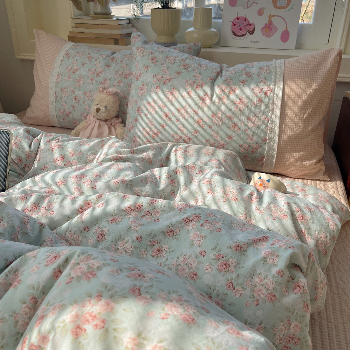 91家纺网 家纺一手货源 找家纺 （总）花漾家居 2025新款小红书爆款小清新全棉纯棉刺绣小花边古法仿棉水洗棉四件套