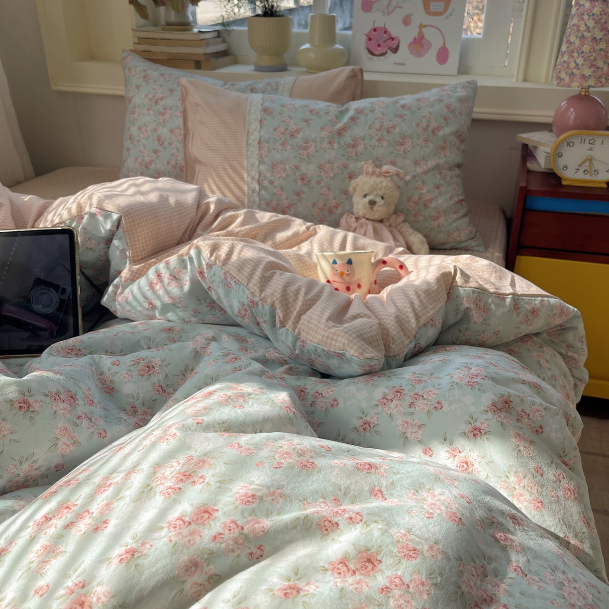 91家纺网 家纺一手货源 找家纺 （总）花漾家居 2025新款小红书爆款小清新全棉纯棉刺绣小花边古法仿棉水洗棉四件套