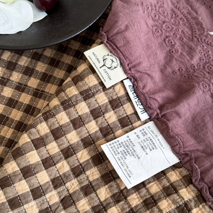 91家纺网 家纺一手货源 找家纺 床盖工厂店 2025新款双面全棉纯棉填充棉花花边款床盖三件套芸素 芸素-咖