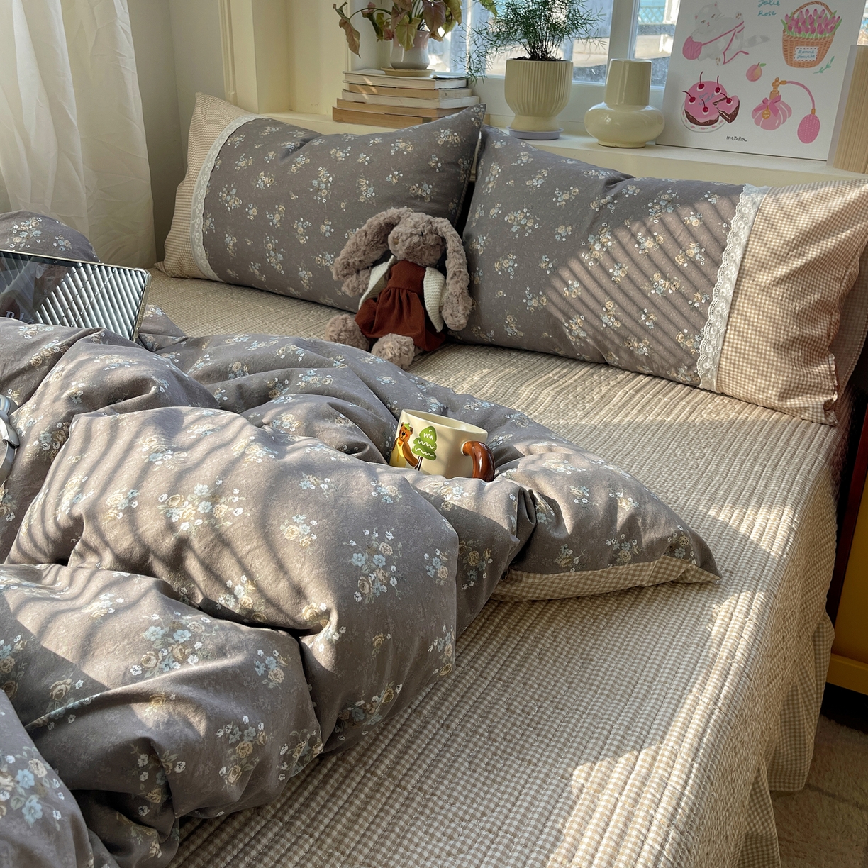 91家纺网 家纺一手货源 找家纺 （总）花漾家居 2025新款小红书爆款小清新全棉纯棉刺绣小花边古法仿棉水洗棉四件套