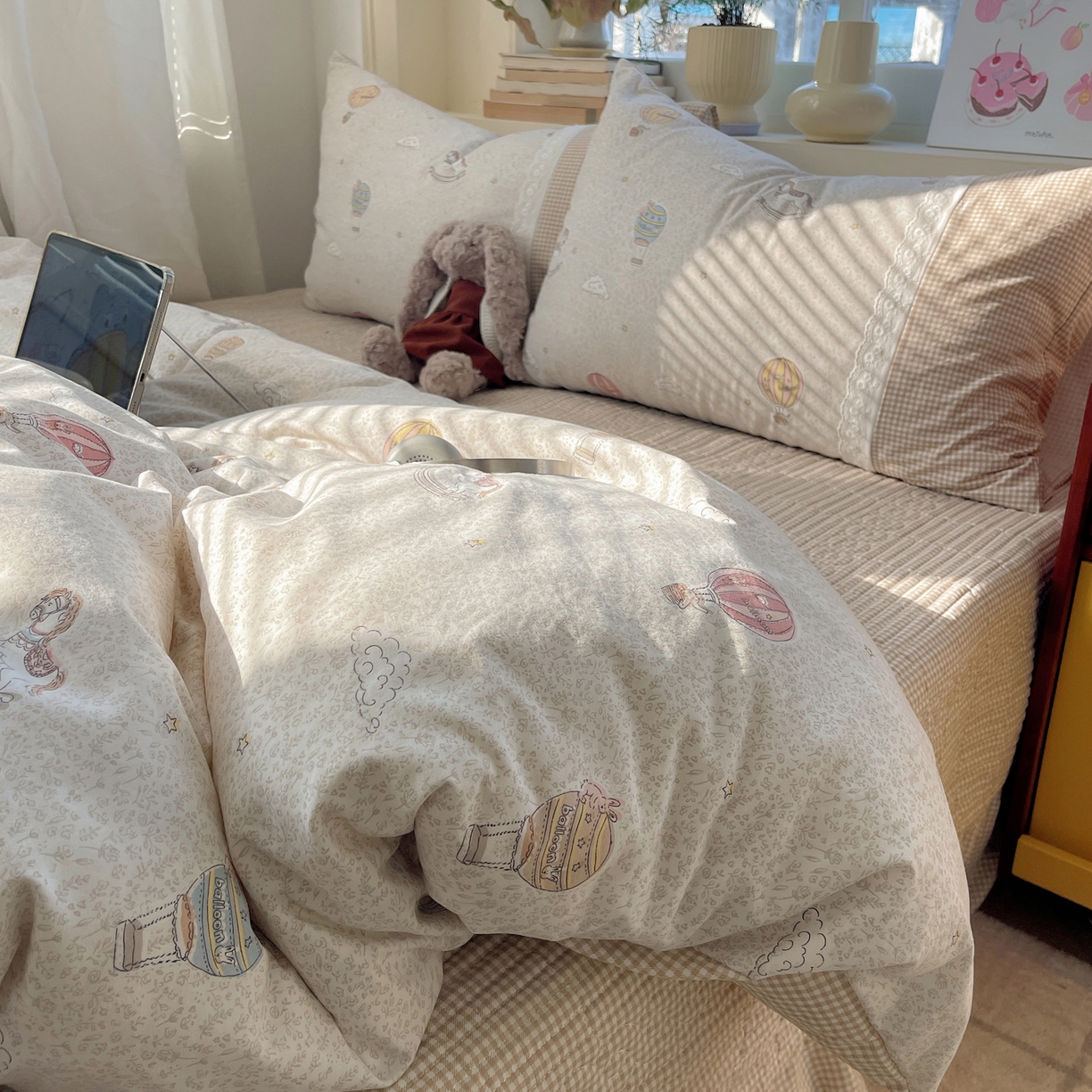 91家纺网 家纺一手货源 找家纺 （总）花漾家居 2025新款小红书爆款小清新全棉纯棉刺绣小花边古法仿棉水洗棉四件套