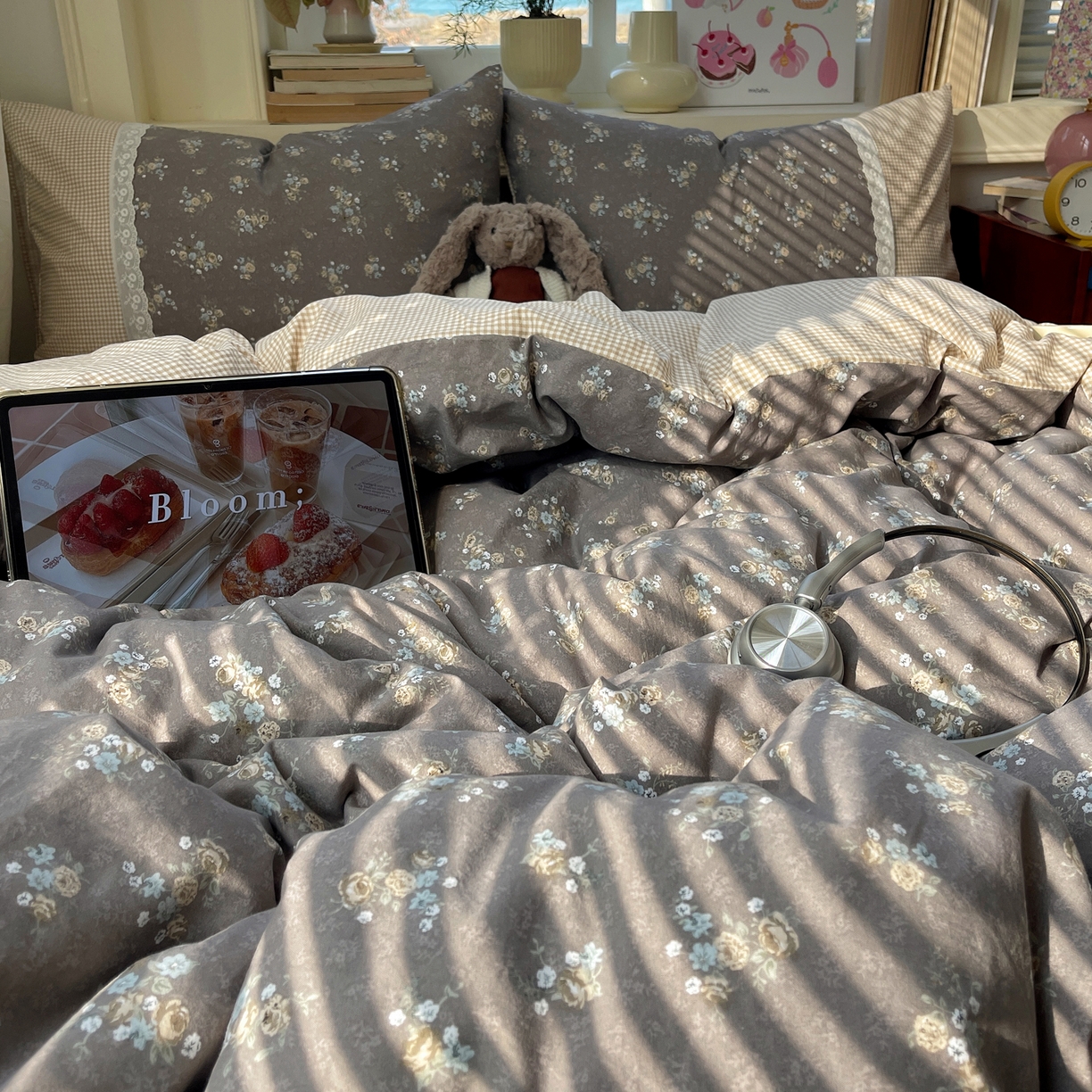 91家纺网 家纺一手货源 找家纺 花漾家居 2025新款小红书爆款小清新全棉纯棉刺绣小花边古法仿棉水洗棉四件套 花满溪