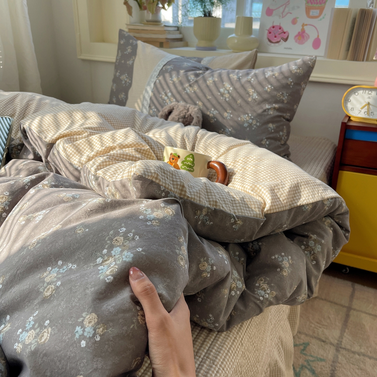 91家纺网 家纺一手货源 找家纺 花漾家居 2025新款小红书爆款小清新全棉纯棉刺绣小花边古法仿棉水洗棉四件套 花满溪